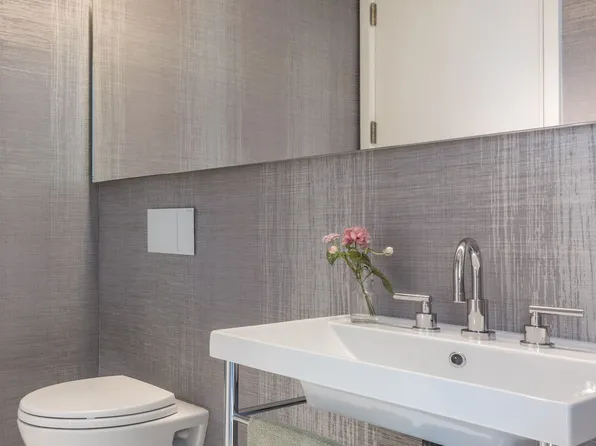 200 East 59th Street image 10 of 15