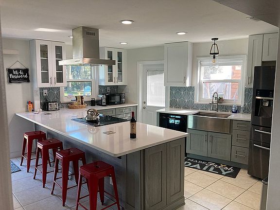 4th image of 5 Tarpon Ave