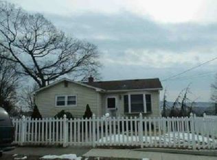 242 10th St, Easton, PA 18042