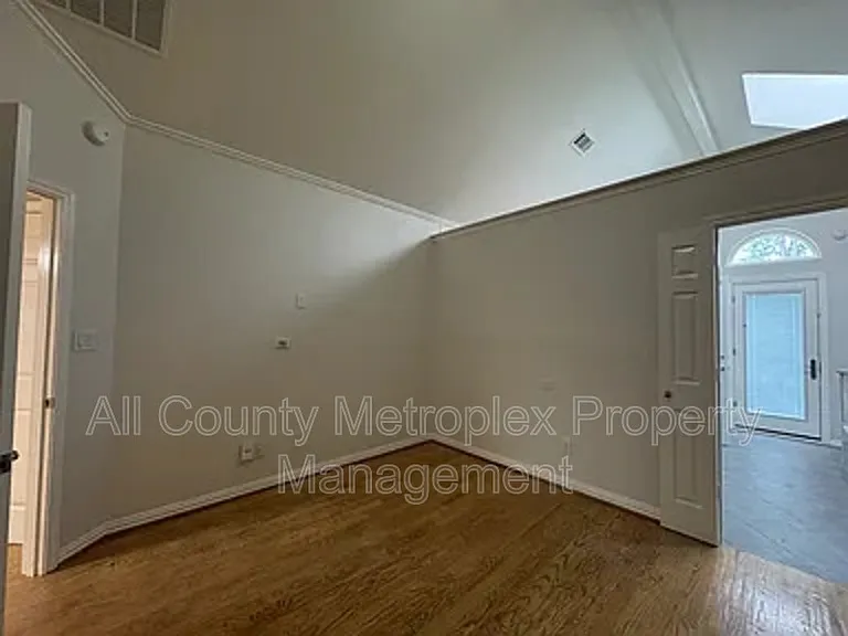 6015 Willow Wood Ln — Photo 8