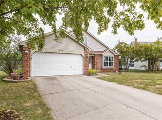1044 White Ash Ct, Mooresville, IN
