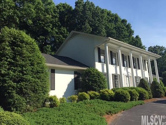 3rd image of 3620 Mulligan Dr NE
