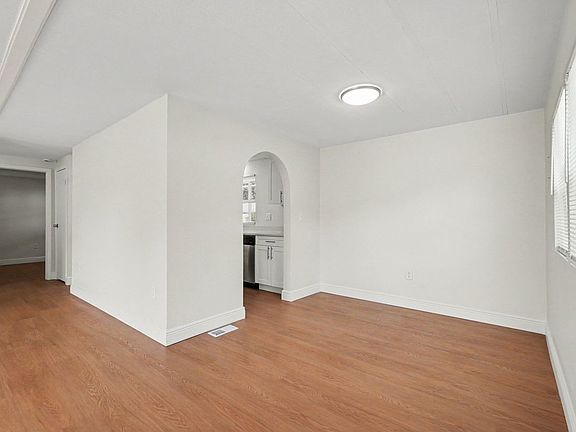4th image of 5213 Court St