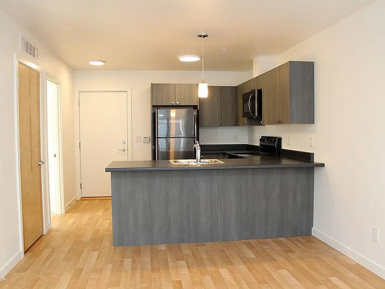 6155 N Minnesota Ave #II — Photo 10