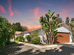 2156 Summit Dr, Escondido, CA 92025