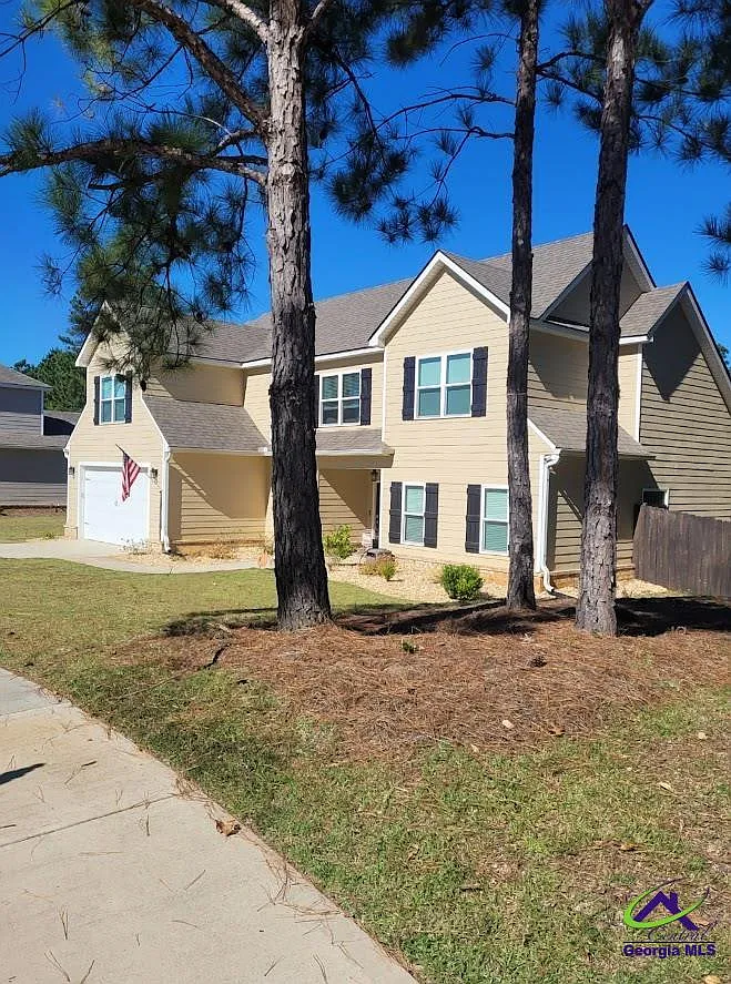 Building Photo - 556 Shady Greens Dr