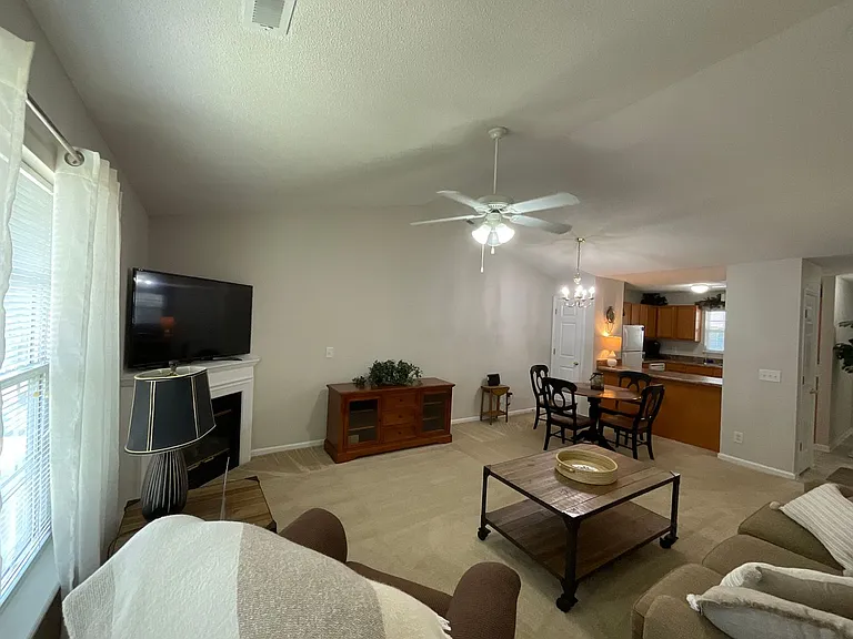 Meridian Park Apartments — Photo 216