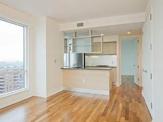 Sold by Nest Seekers International | media 8