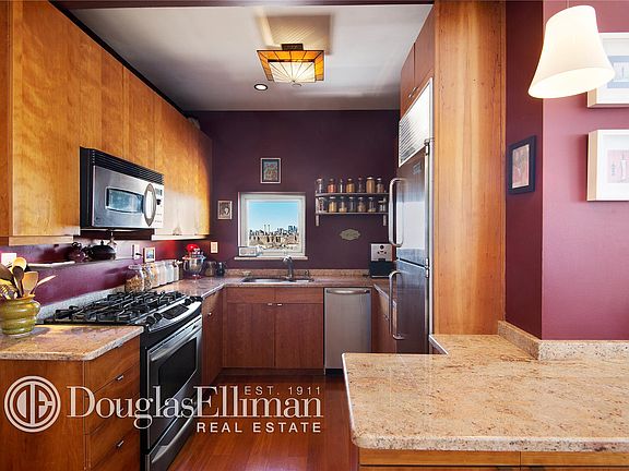3rd image of 383 Carlton Ave APT 10E