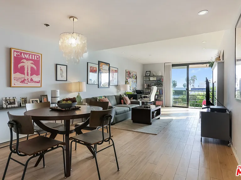 2960 Neilson Way #302 — Photo 9