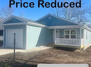 122 W Walnut St, El Dorado Springs, MO 64744