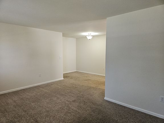 5th image of 2106 Walnut St