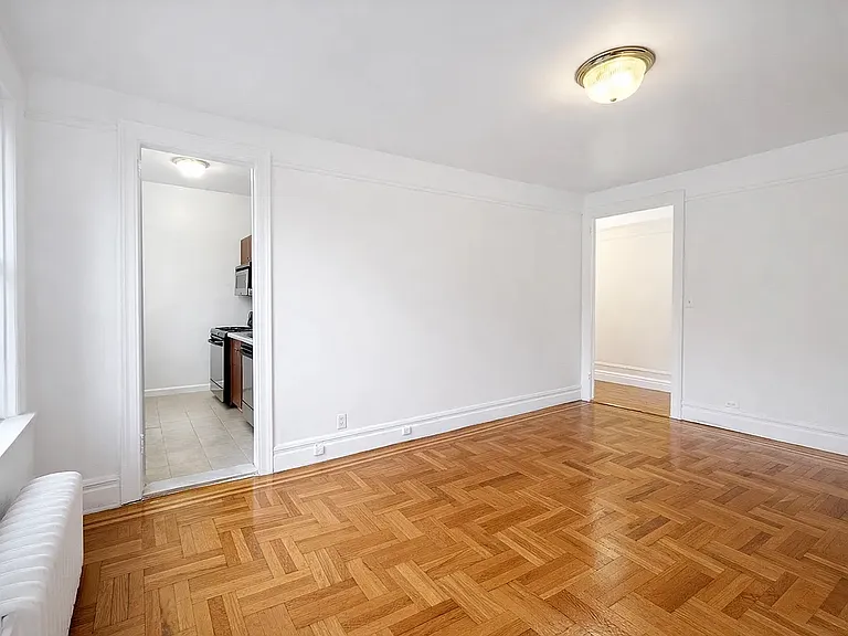 536 Fort Washington Ave #B5 — Photo 5