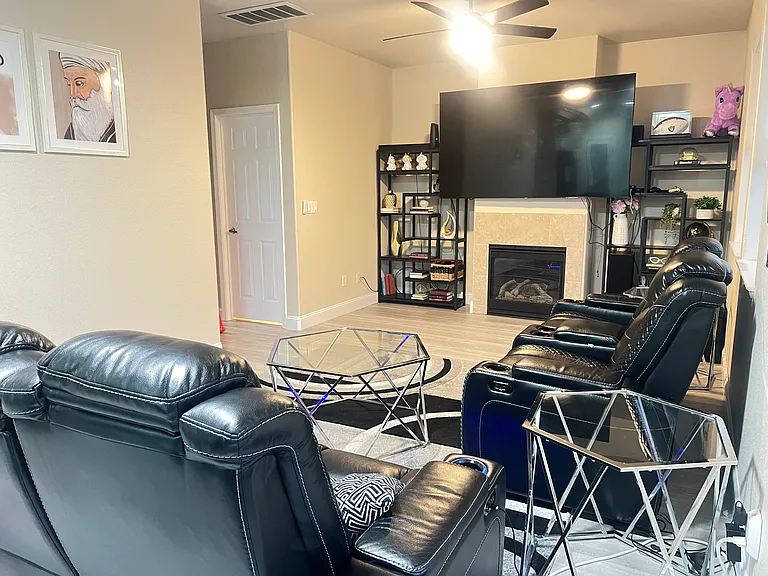 3630 Coastal St — Photo 8