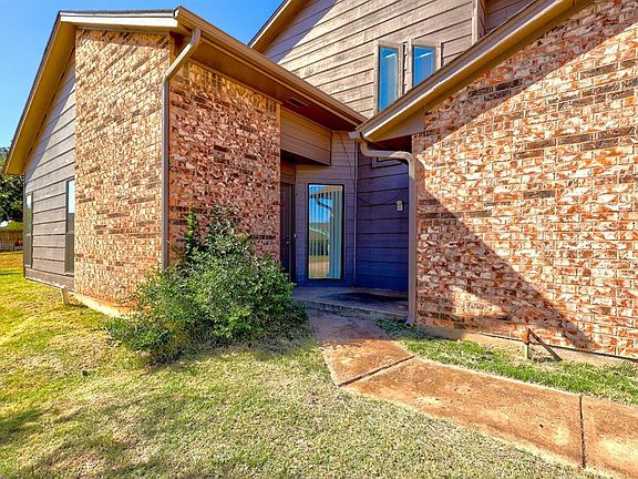 2nd image of 2524 Patti Pl