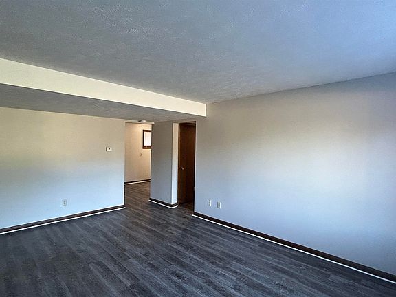 3rd image of 6446 Military Ave