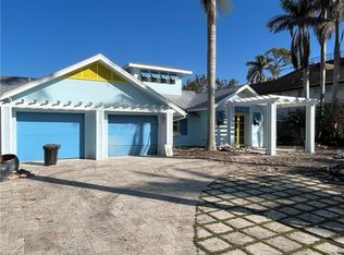 139 15th Ave S, Naples, FL 34102