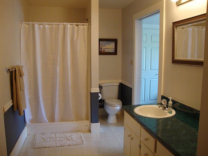 2nd image of 15 Hall Ave
