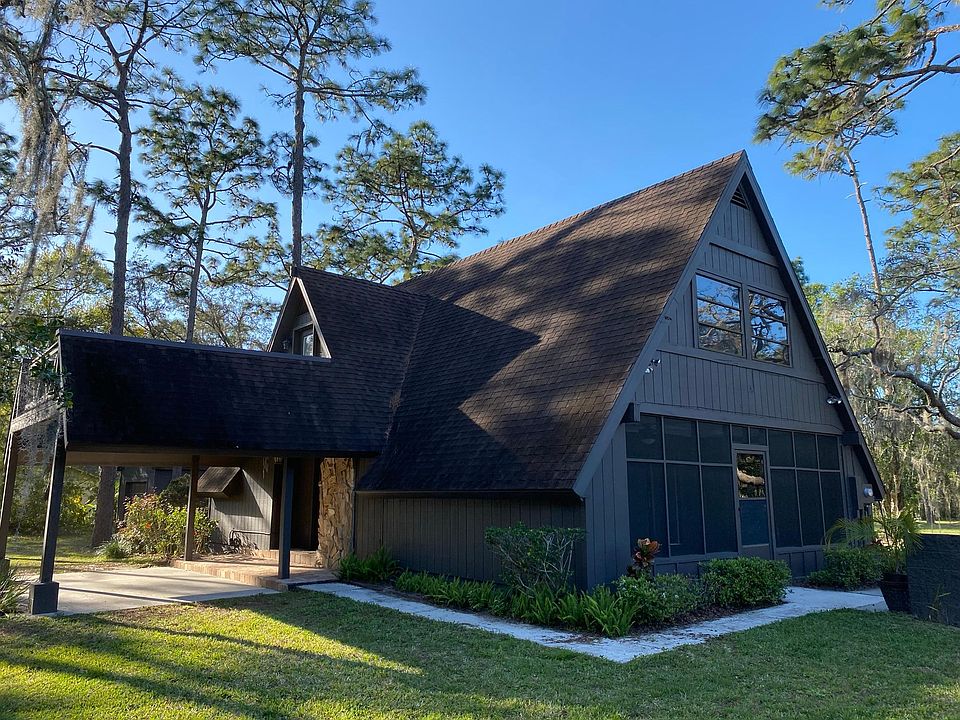 View from front yard