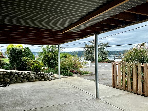 4th image of 18148 6th Ave NE