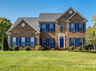 2331 Heath Lake Dr, Mint Hill, NC 28227