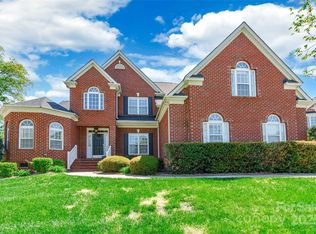 4333 Sawmill Trace Dr, Charlotte, NC 28213