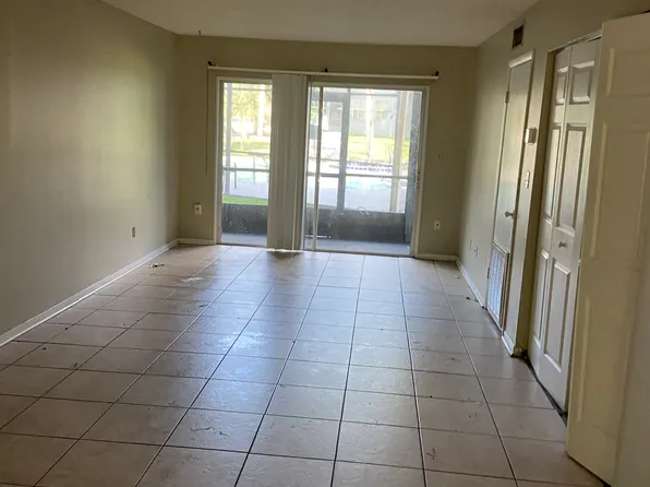 313 Dirksen Dr APT A2, Debary, FL 32713
