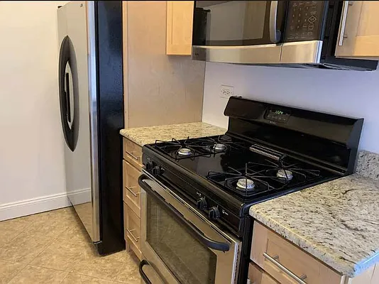 Rented by Beekman Street Realty | media 7