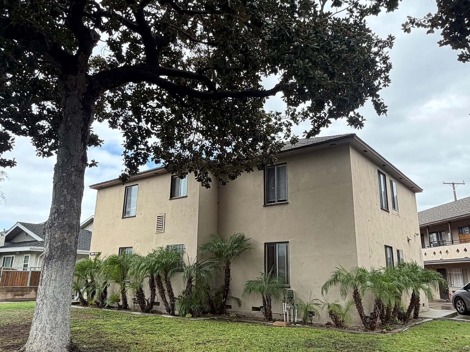 2 bed, 950 sqft, $2,575 — Photo 1