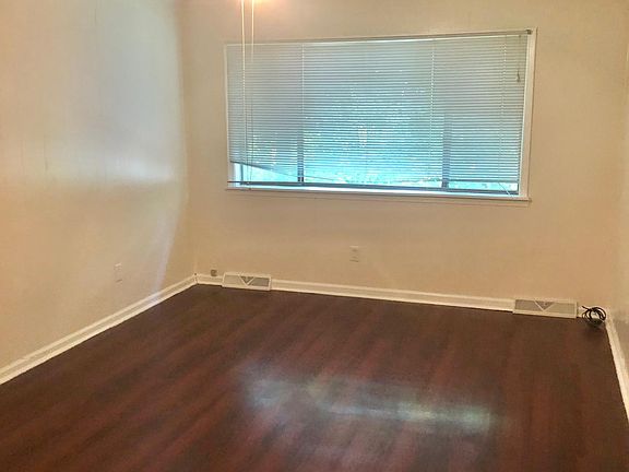 5th image of 1552 Colony Park Dr #2