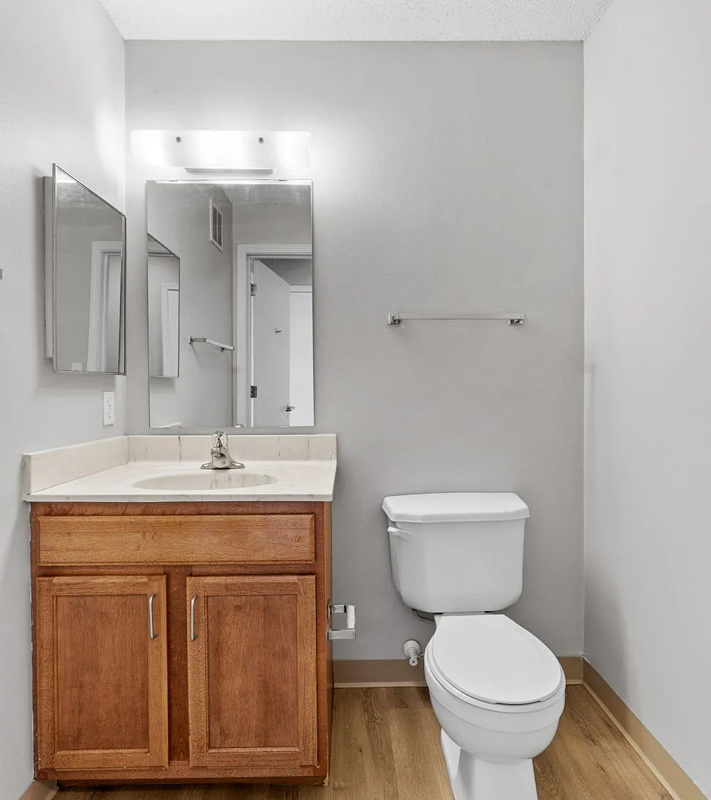Sibley Cove Apartments — Photo 3