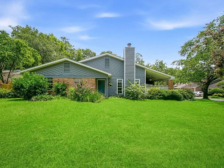 1402 Sturbridge Pl — Photo 29