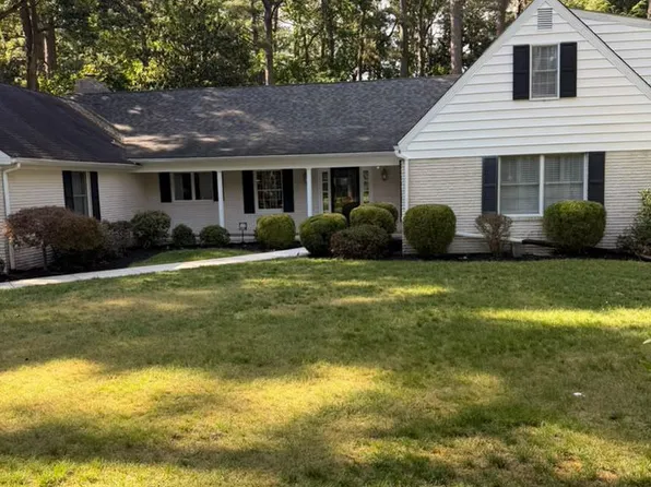 621 Douglas Rd, Salisbury, MD 21801