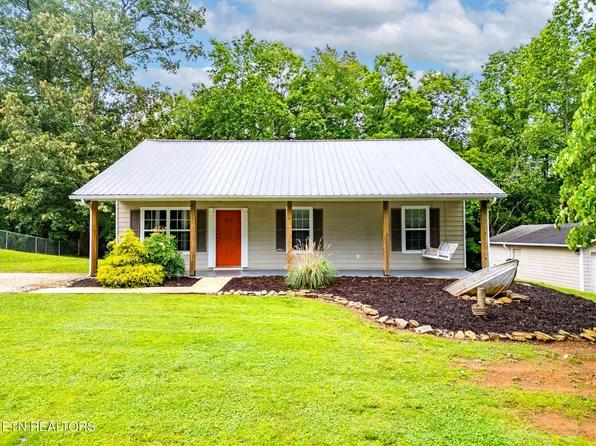 760 Pine Hollow Rd, Jacksboro, TN 37757