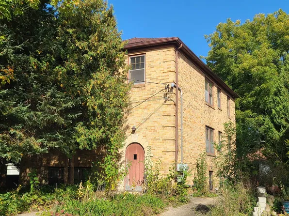614 Spruce St, Madison, WI 53715