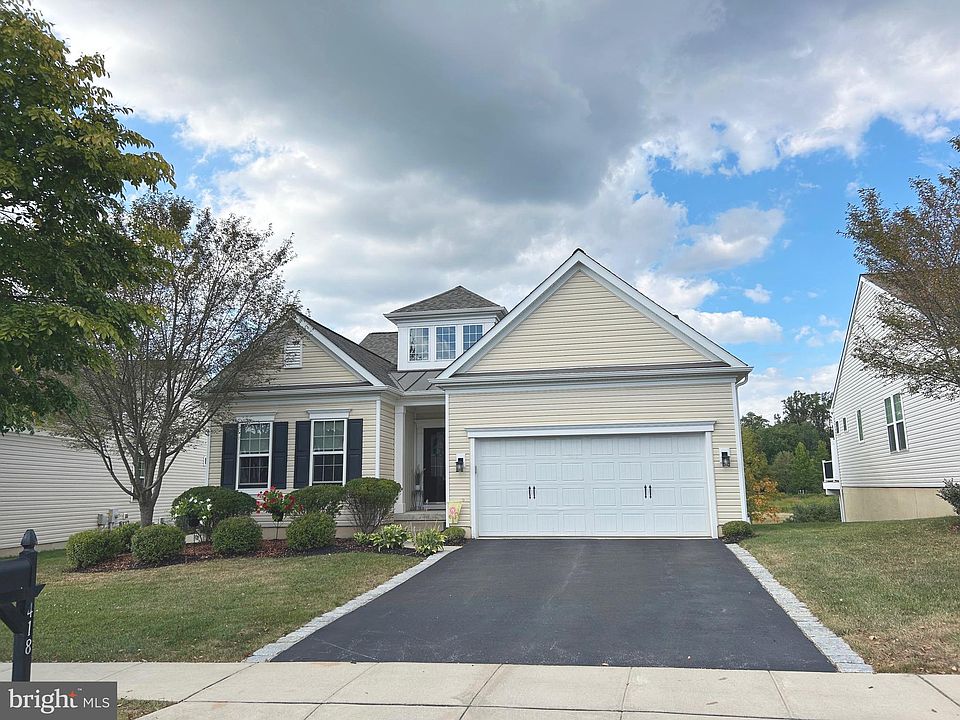 1st image of 418 Hallman Ct
