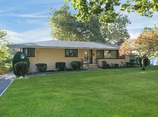 37 Cambridge Ter, Springfield, NJ 07081