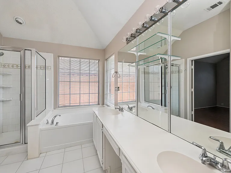 10613 Brandenberg Dr — Photo 20