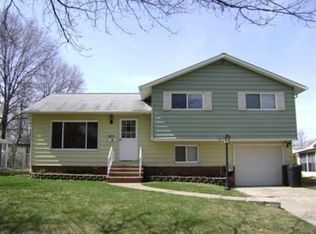 5910 Calamie Dr, Parma Heights, OH 44130