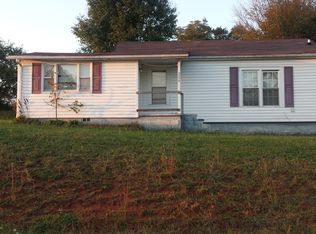 2250 8th Avenue Loop NW, Hickory, NC 28601