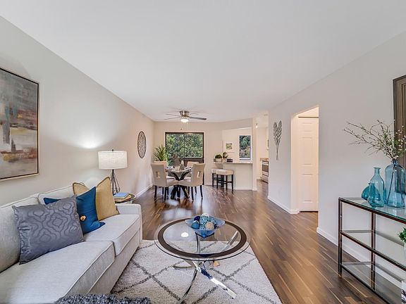 3rd image of 538 Ironwood Ter APT 7