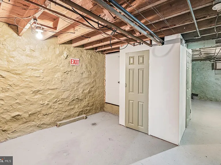 5632 Belair Rd — Photo 25