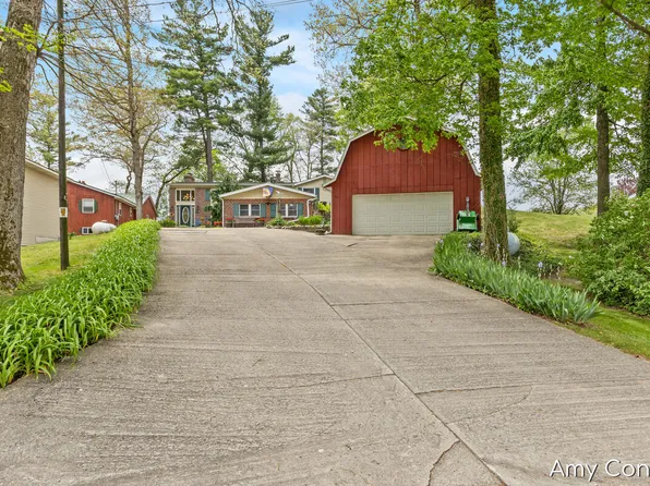 875 Bruce Dr, Middleville, MI 49333