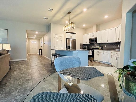 2nd image of 9475 Oakleaf Hammock Pl