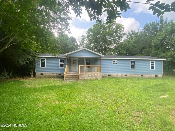 825 Wards Court, Winnabow, NC 28479