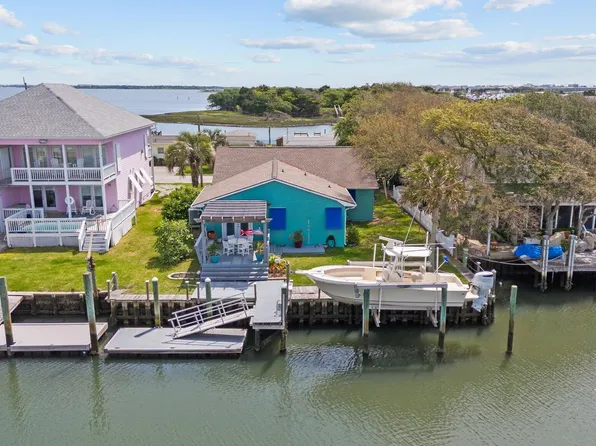 123 Bayview Boulevard, Atlantic Beach, NC 28512