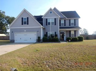 517 Pecan Grove Loop, Hope Mills, NC 28348