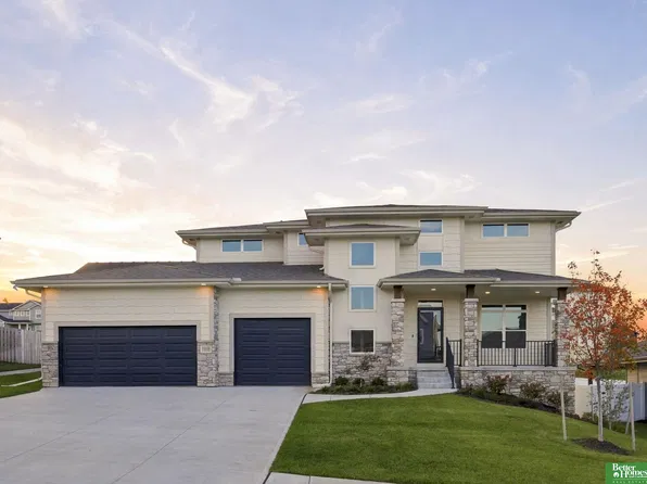 11018 N 161st St, Bennington, NE 68007