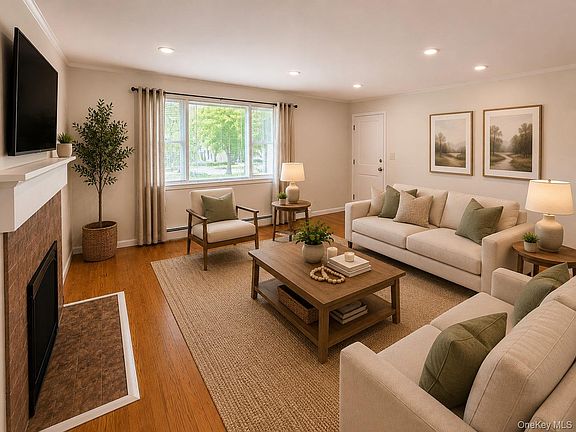 3rd image of 52 Hoffman Ln