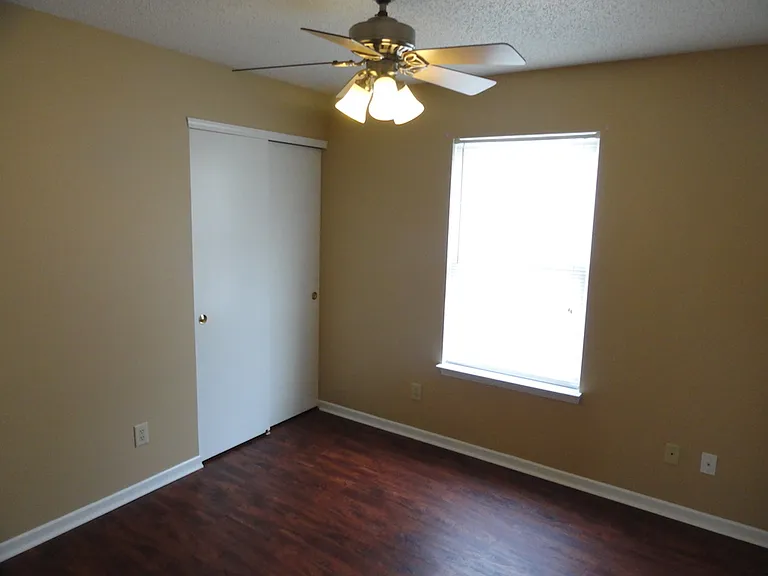 123 Declaration Dr — Photo 10